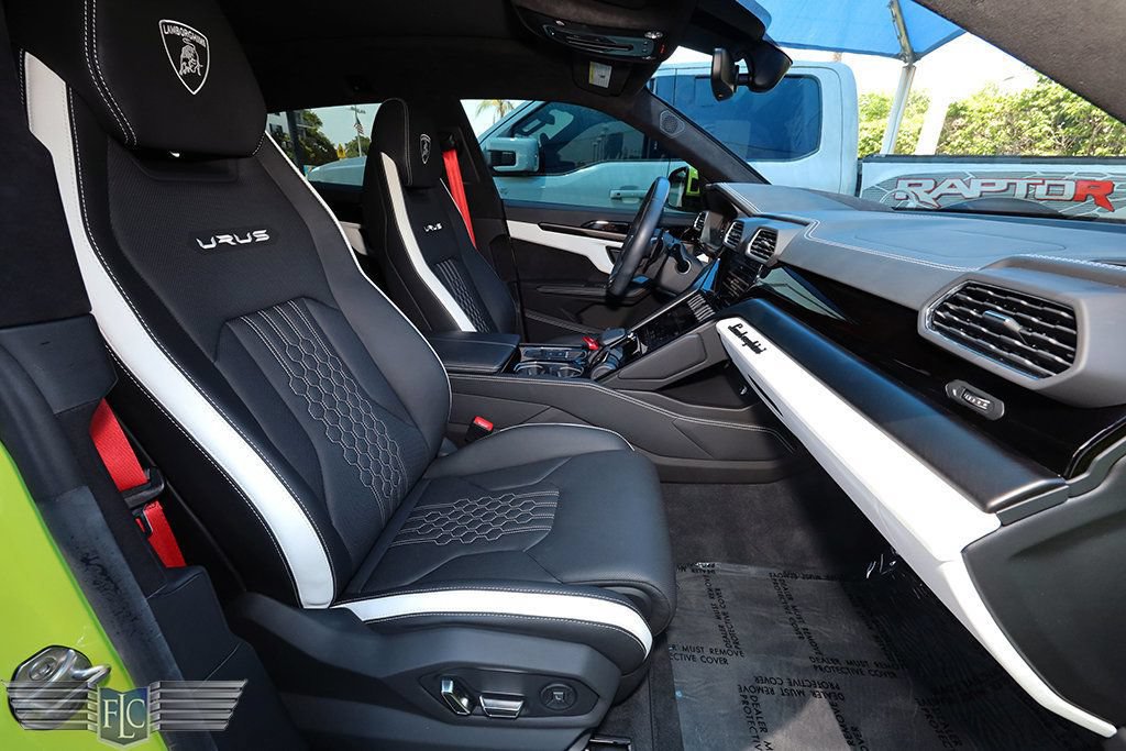 Used 2023 Lamborghini Urus S AWD/4WD image 16