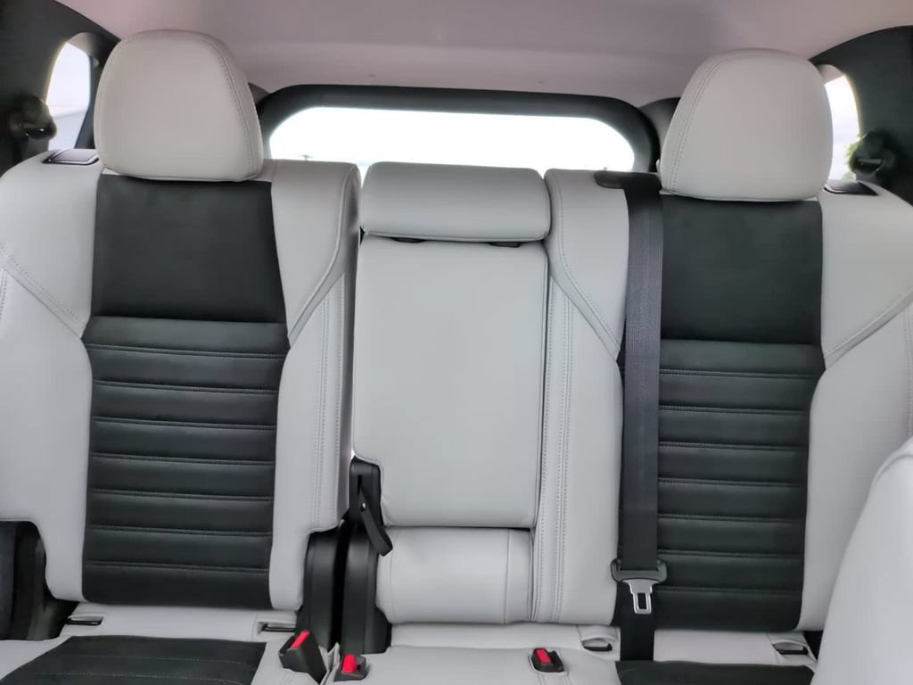 New 2026 Mitsubishi Outlander SE AWD/4WD image 28
