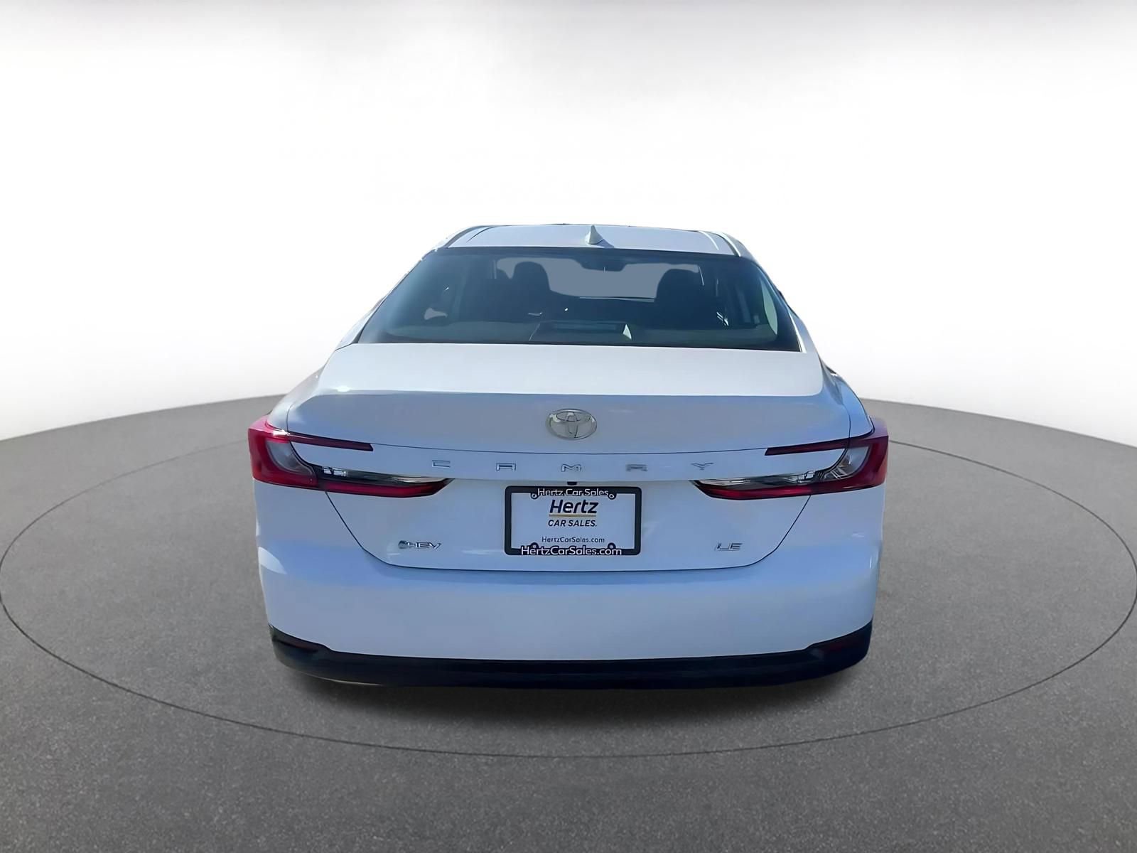 Used 2025 Toyota Camry LE image 12