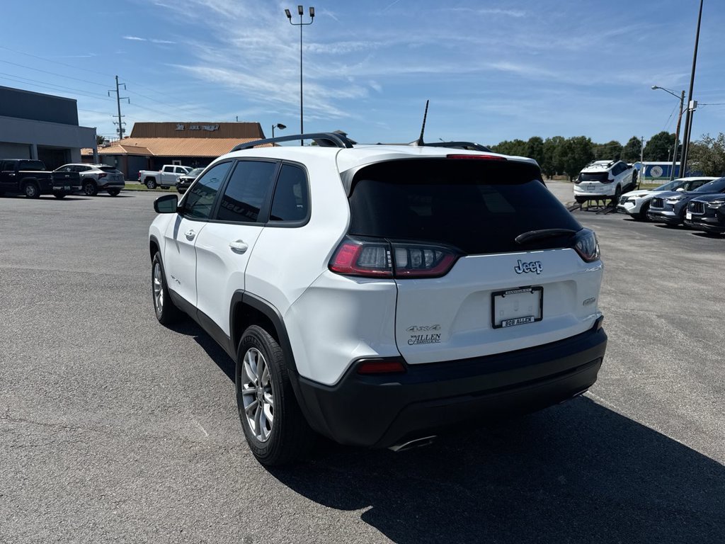 Used 2022 Jeep Cherokee Latitude Lux w/ Sun & Sound Group AWD/4WD image 12