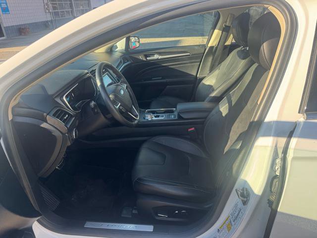 Used 2018 Ford Fusion Titanium image 8