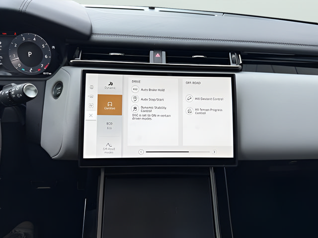 Certified 2026 Land Rover Range Rover Velar Dynamic SE AWD/4WD image 23