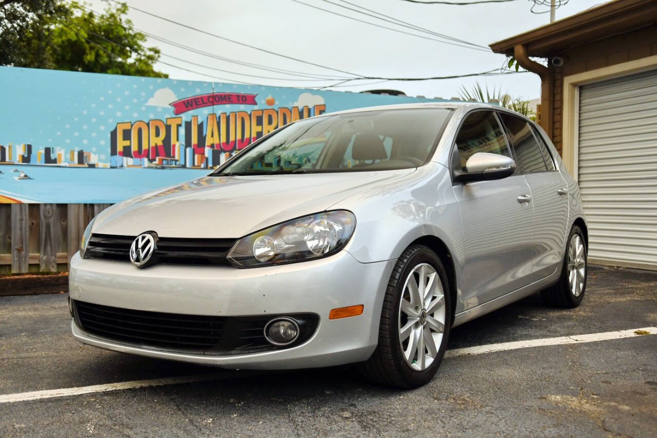 Used 2011 Volkswagen Golf TDI FWD image 2