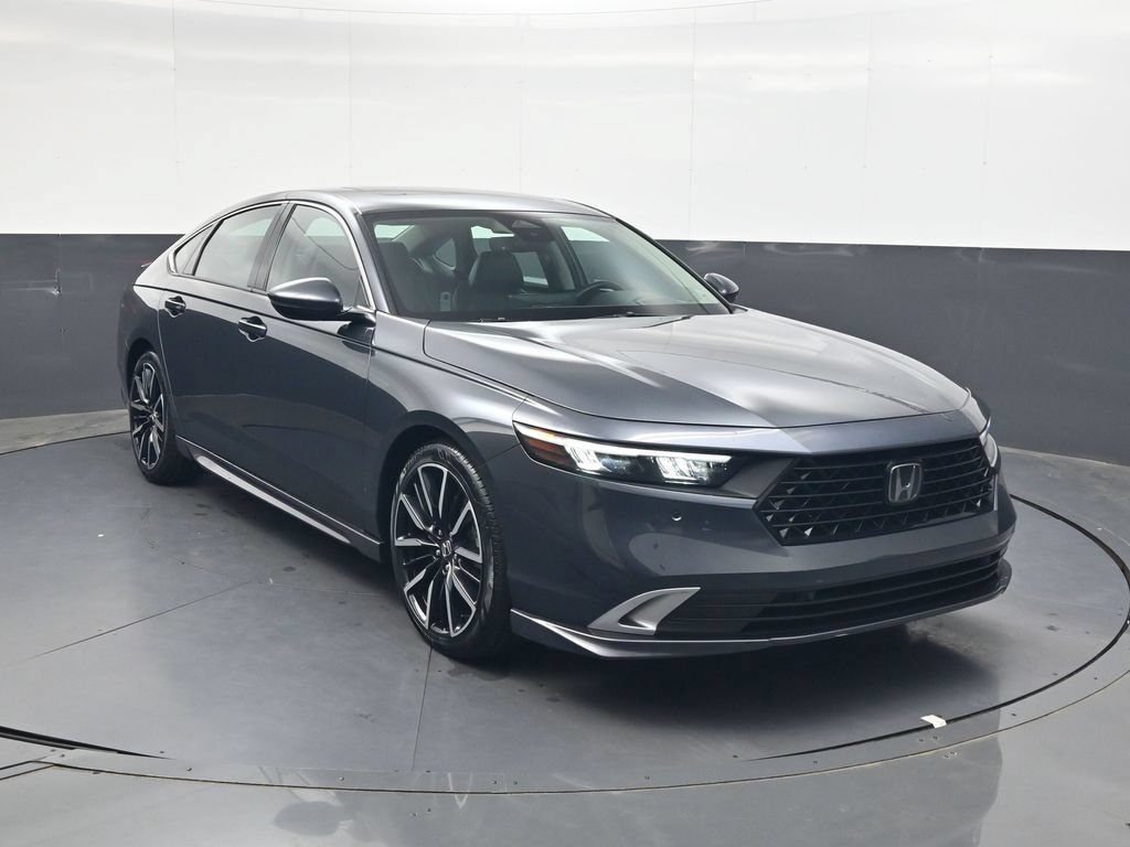 Certified 2023 Honda Accord Touring image 2