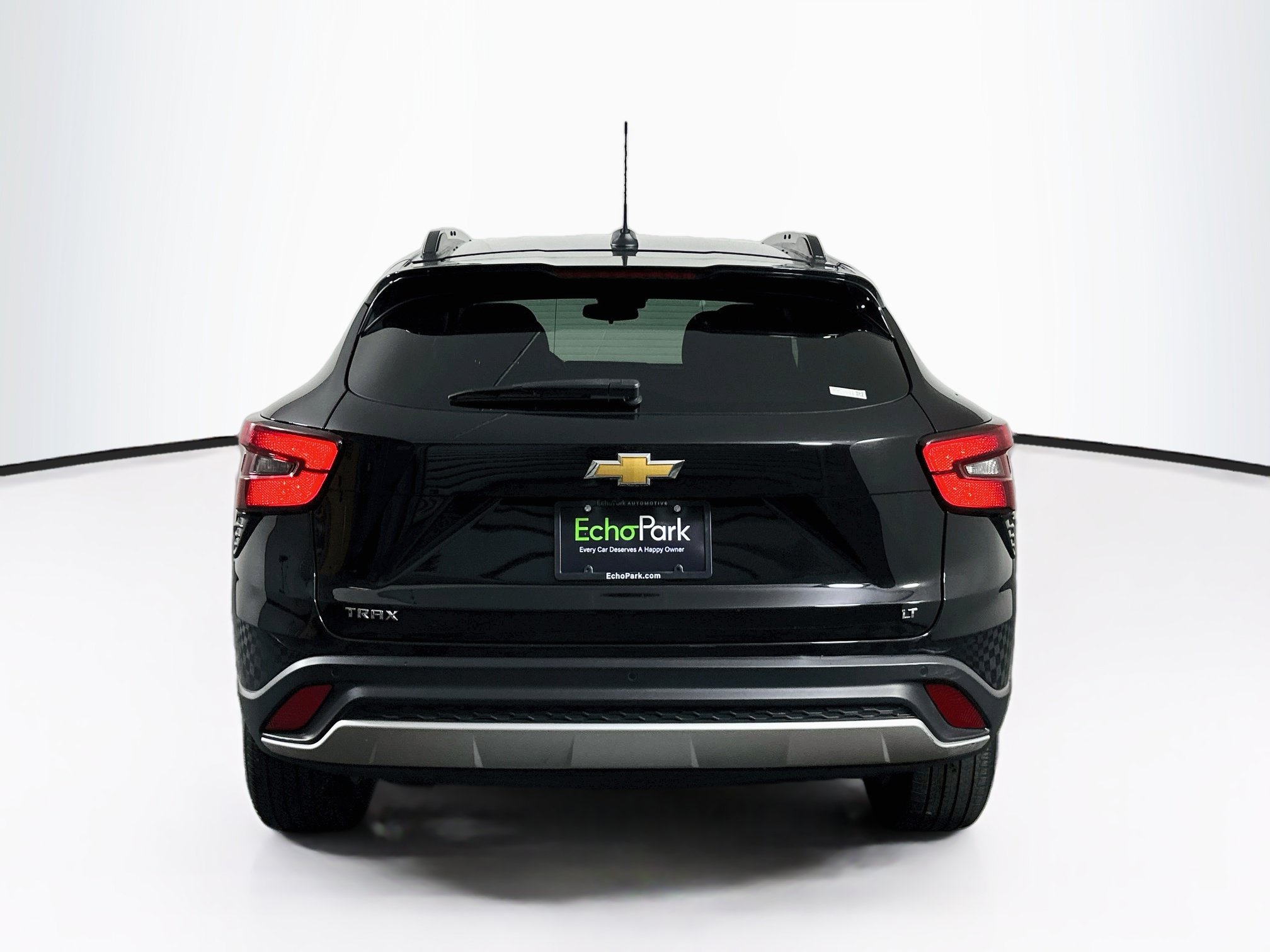 Used 2024 Chevrolet Trax LT w/ Driver Confidence Package FWD image 7