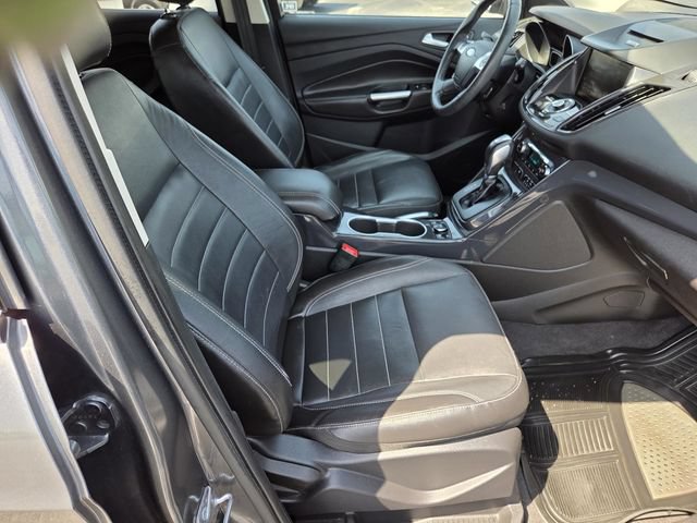 Used 2014 Ford Escape Titanium w/ Equipment Group 401A AWD/4WD image 34