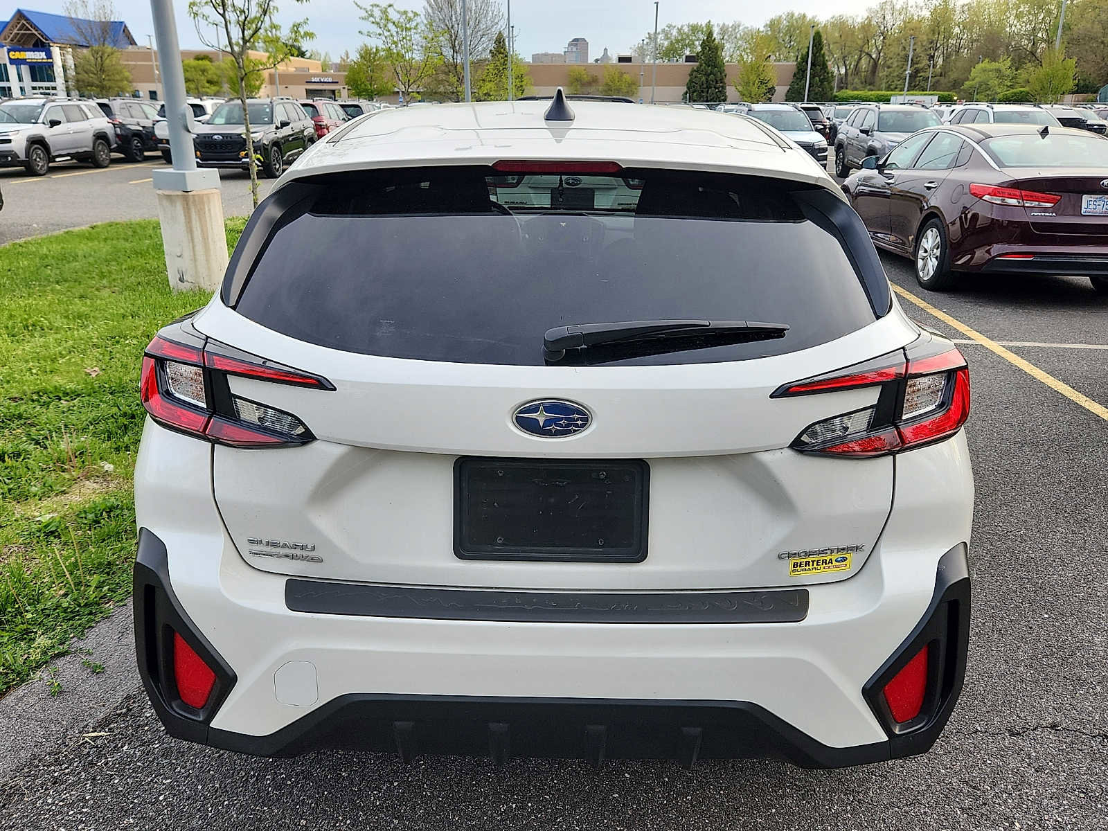 Used 2024 Subaru Crosstrek 2.0i AWD/4WD image 5