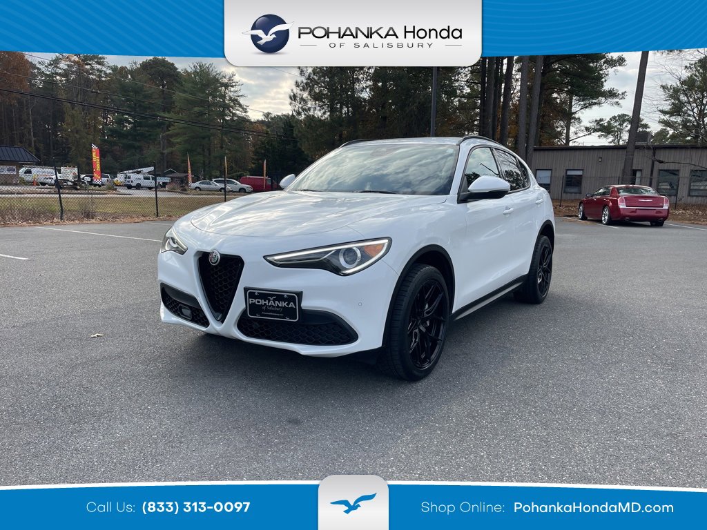 Used 2022 Alfa Romeo Stelvio Sprint image 1