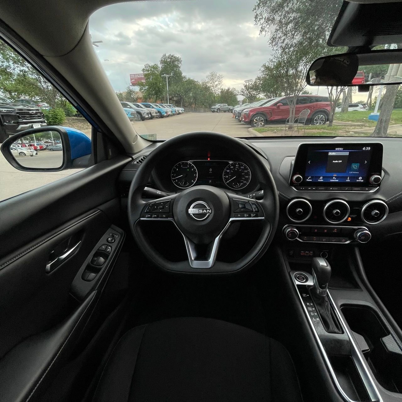 Used 2024 Nissan Sentra SV FWD image 12