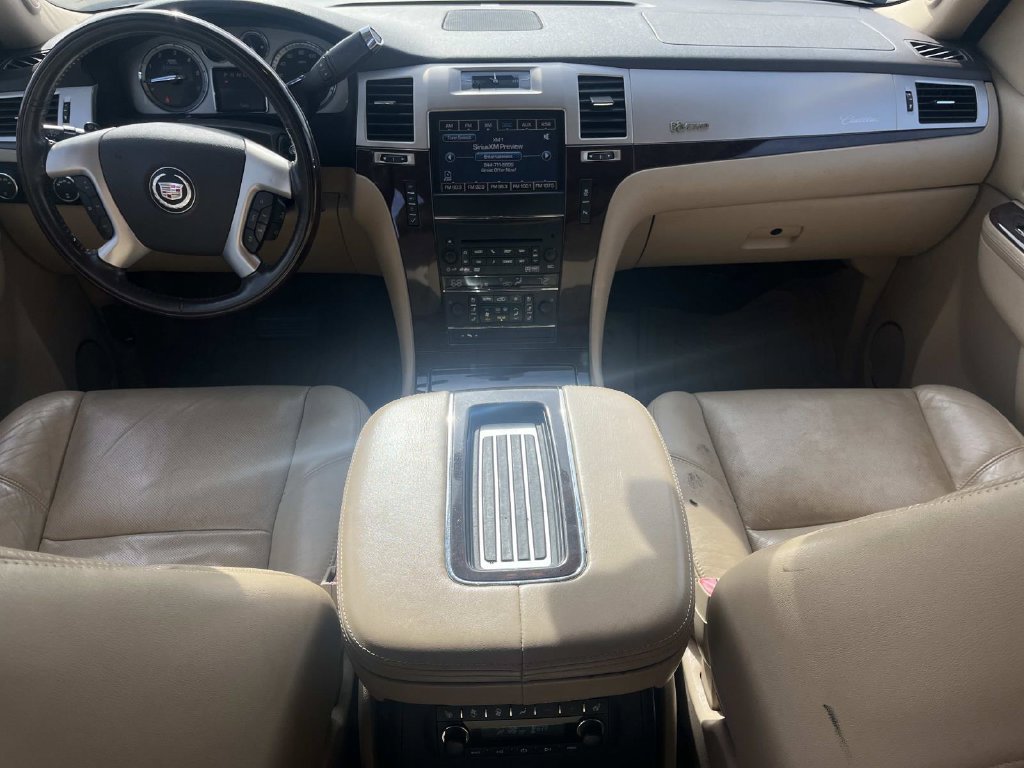 Used 2012 Cadillac Escalade 4WD Hybrid image 8