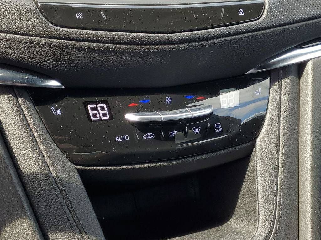 Used 2023 Cadillac XT5 Premium Luxury w/ LPO, Floor Liner Package FWD image 17