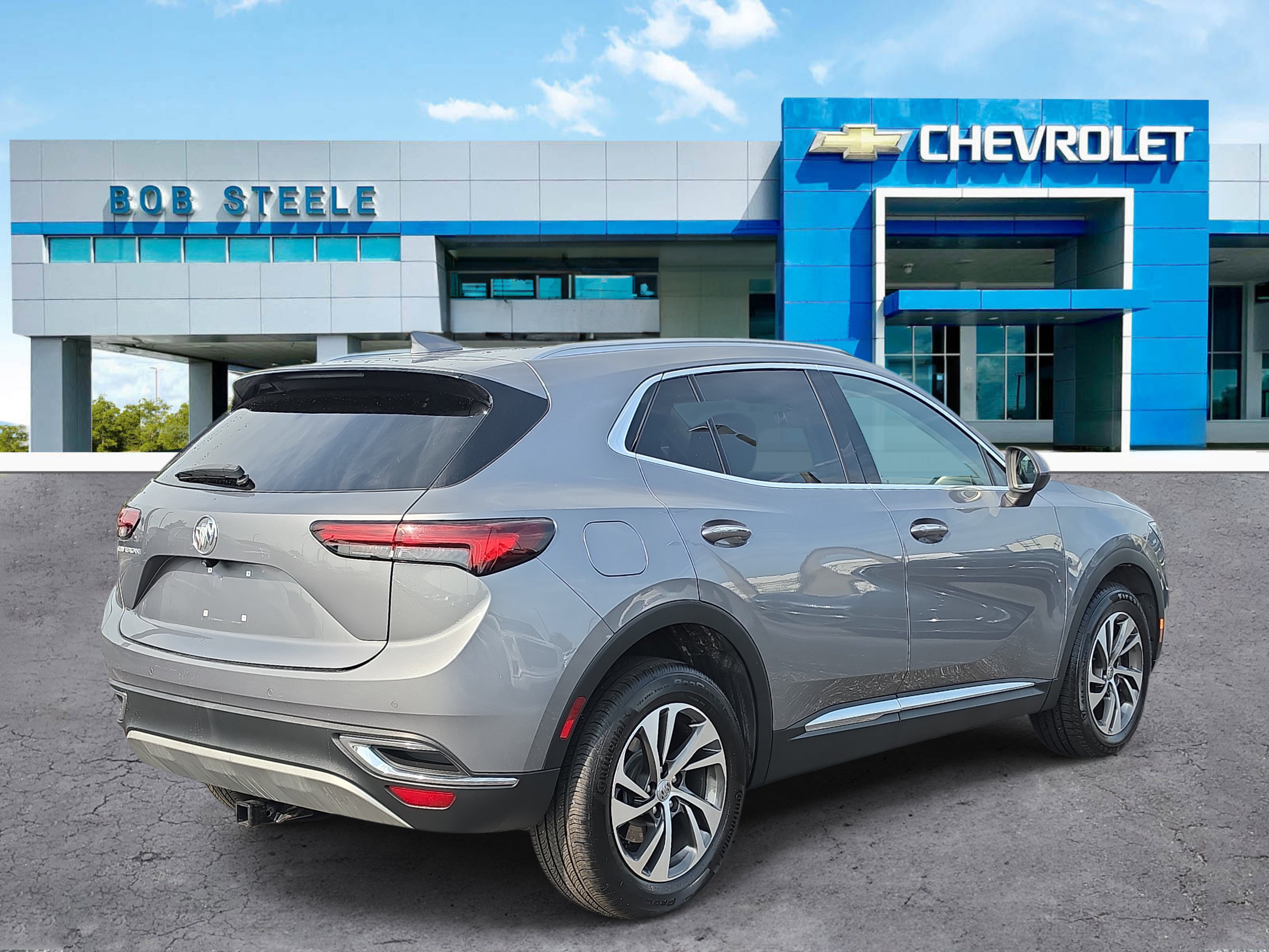 Used 2022 Buick Envision Essence w/ Safety Package FWD image 4