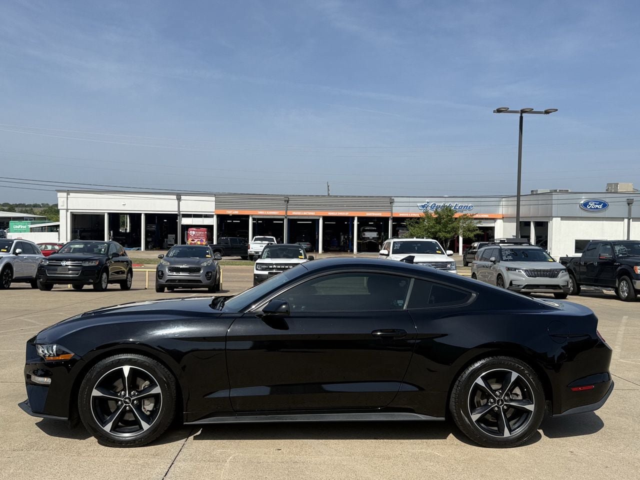 Used 2022 Ford Mustang Coupe w/ Equipment Group 101A RWD image 3
