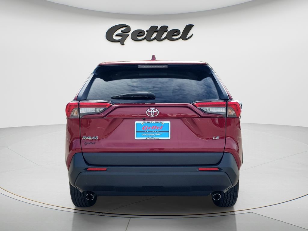 Used 2023 Toyota RAV4 LE FWD image 5