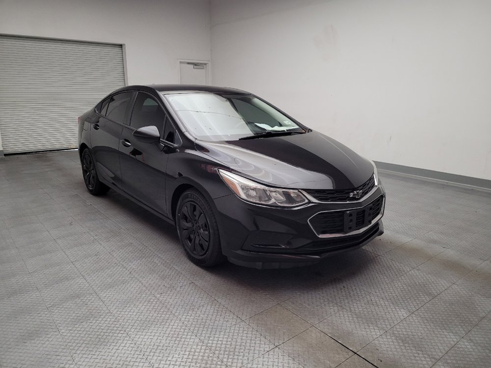 Used 2017 Chevrolet Cruze LS FWD image 13
