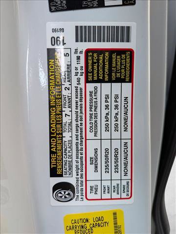 Used 2025 Toyota Sienna Platinum FWD image 27