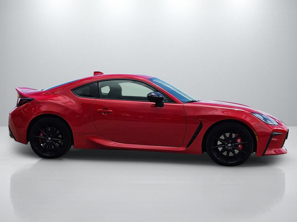 Used 2025 Toyota GR86 Premium w/ Performance Package RWD image 4
