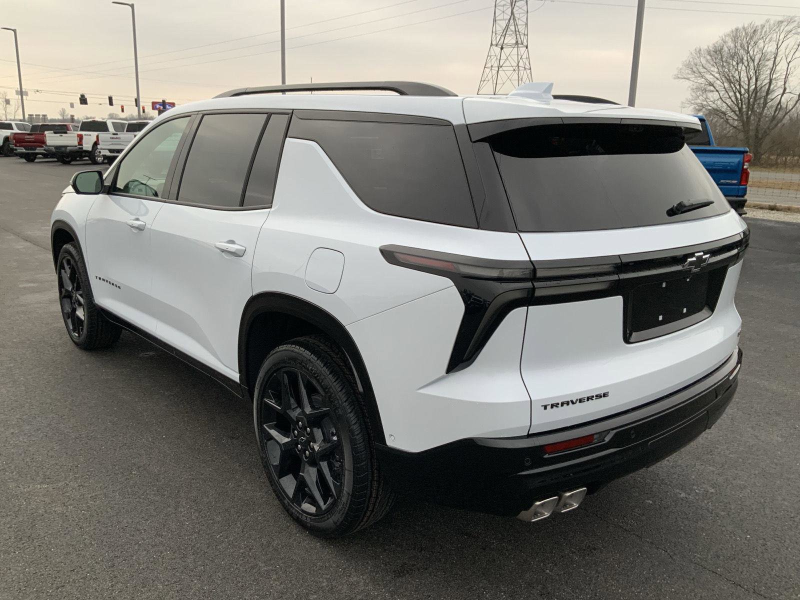 New 2026 Chevrolet Traverse RS w/ LPO, Floor Liner Package image 10