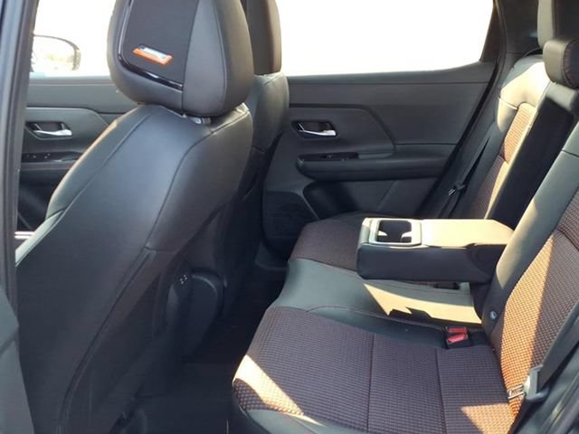 New 2026 Nissan Kicks SR w/ SR Premium Package AWD/4WD image 22