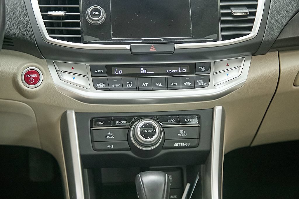 Used 2015 Honda Accord Touring image 27