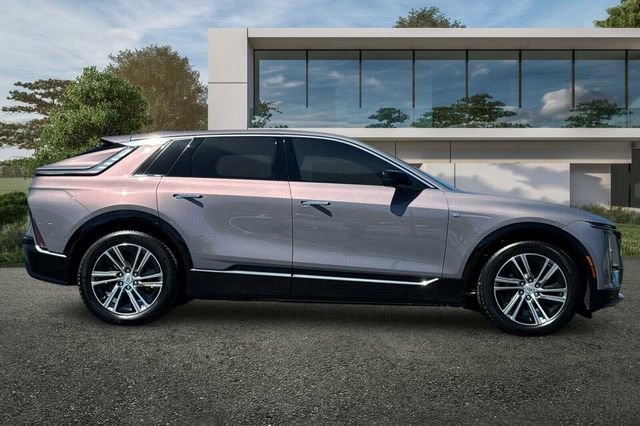 Certified 2024 Cadillac Lyriq Luxury RWD image 3