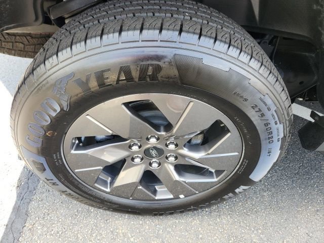 Used 2024 Ford F150 Lightning Lariat image 11