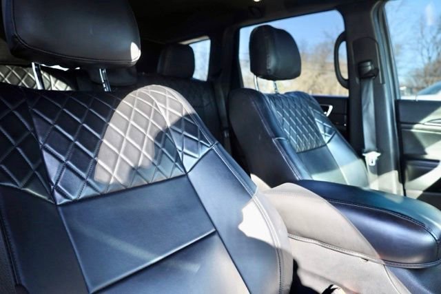 Used 2018 Jeep Grand Cherokee Limited image 38