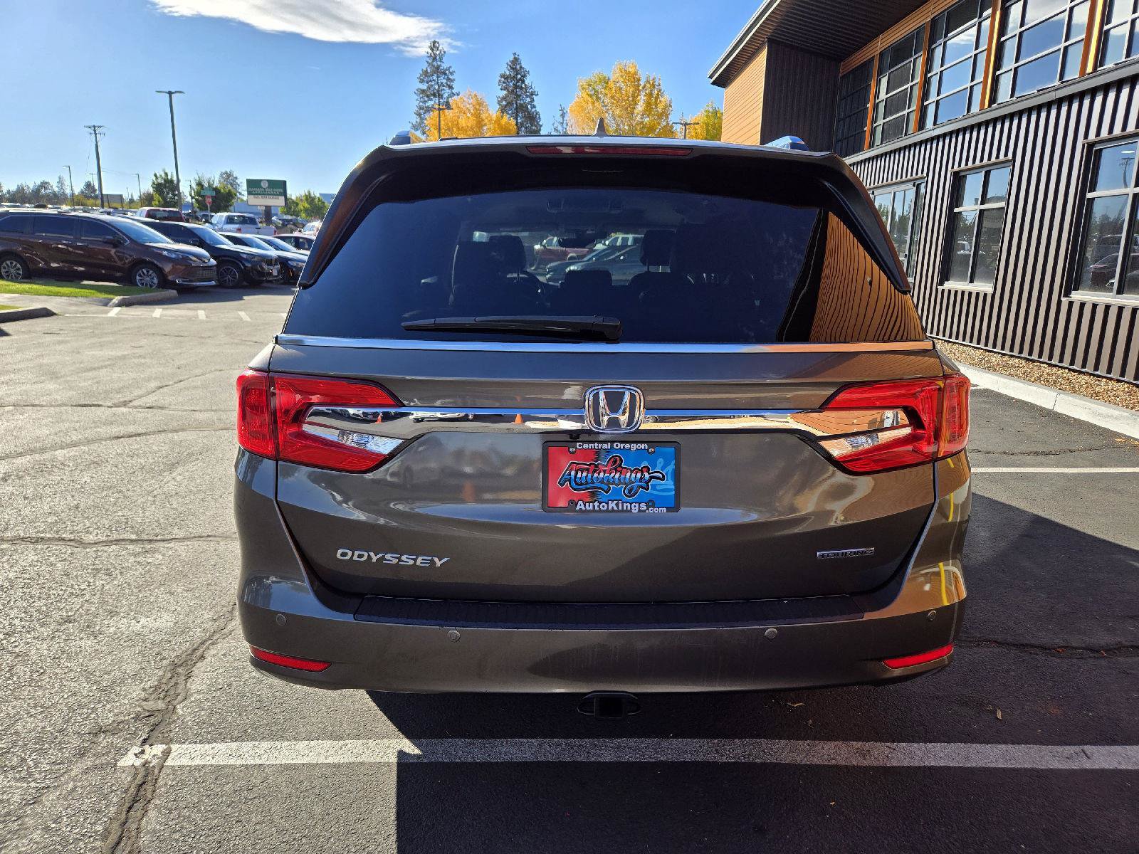 Used 2018 Honda Odyssey Touring image 4