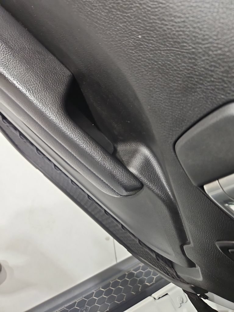 Used 2025 Jeep Wrangler Sport AWD/4WD image 12