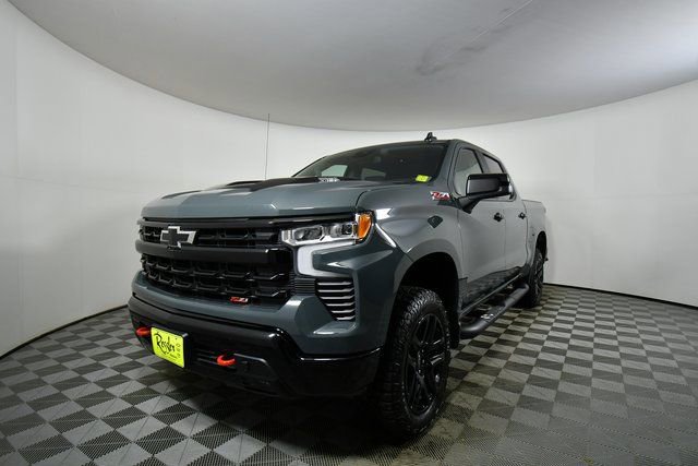 Used 2025 Chevrolet Silverado 1500 LT Trail Boss w/ Convenience Package II image 6