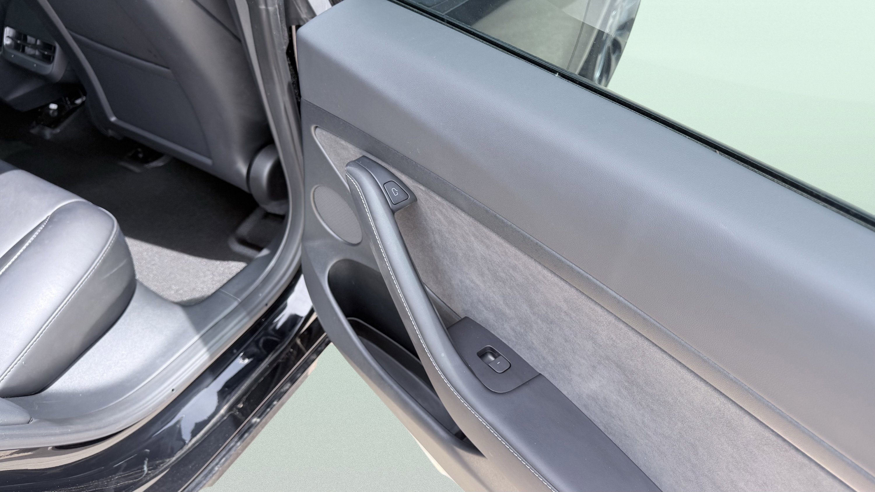 Used 2023 Tesla Model 3 Performance AWD/4WD image 34