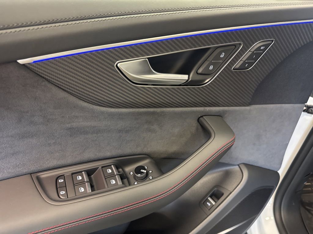 New 2026 Audi SQ8 Prestige image 7