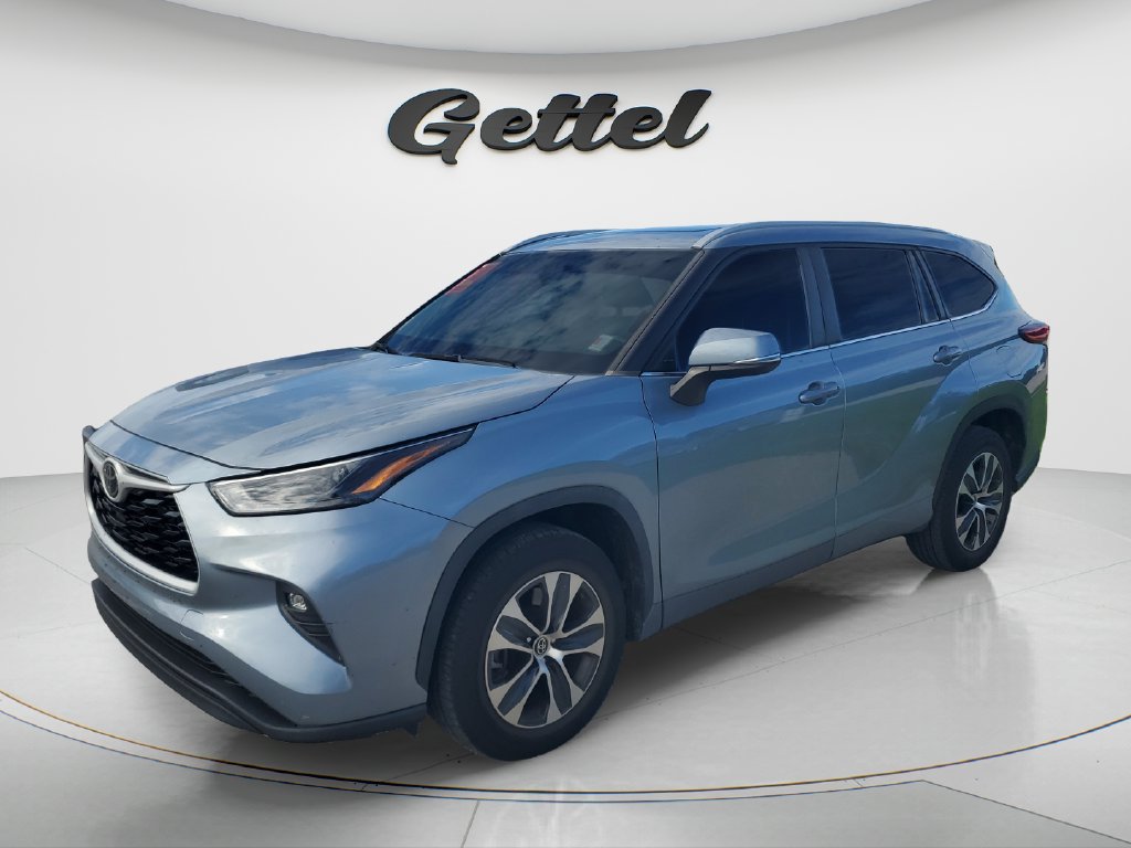 Used 2023 Toyota Highlander XLE