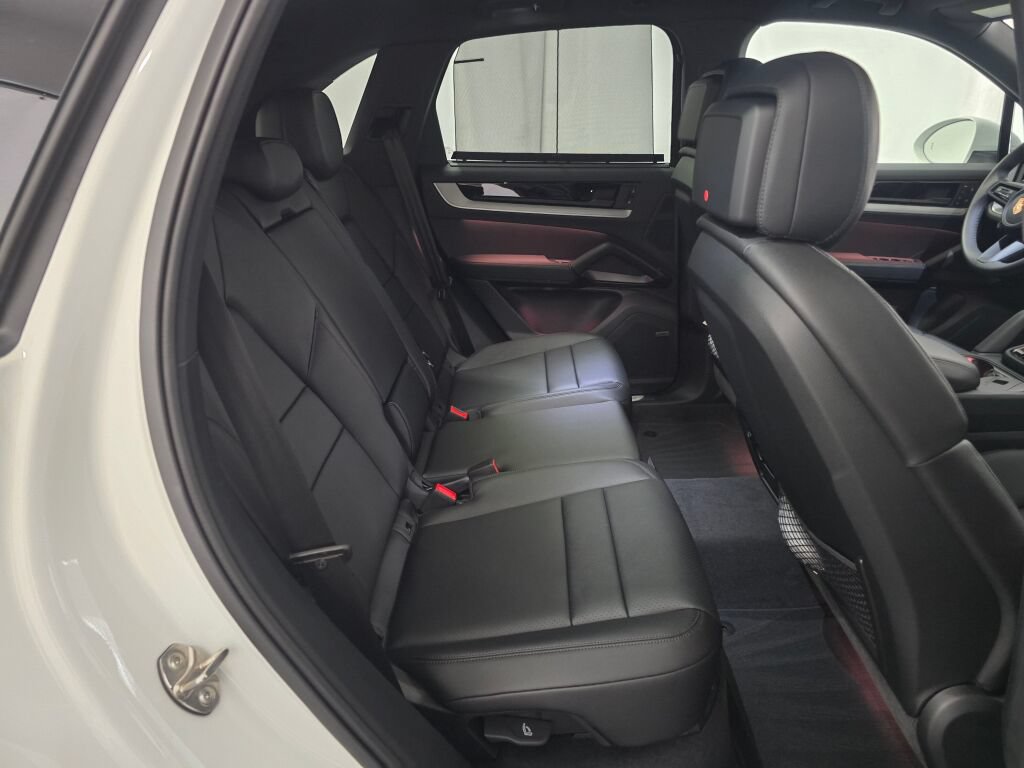 New 2026 Porsche Cayenne AWD/4WD image 24