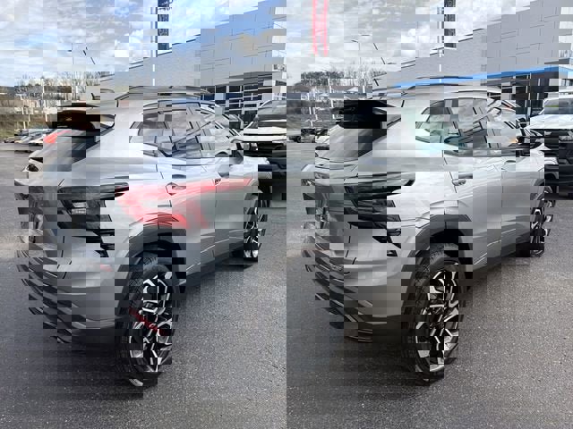 New 2026 Chevrolet Trax RS w/ Sunroof Package image 3