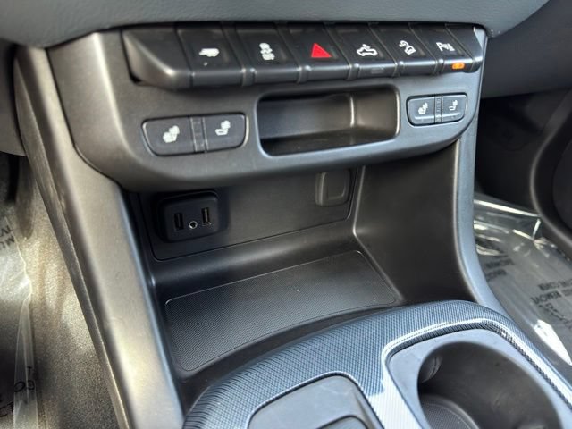 Used 2021 Chevrolet Colorado Z71 AWD/4WD image 19