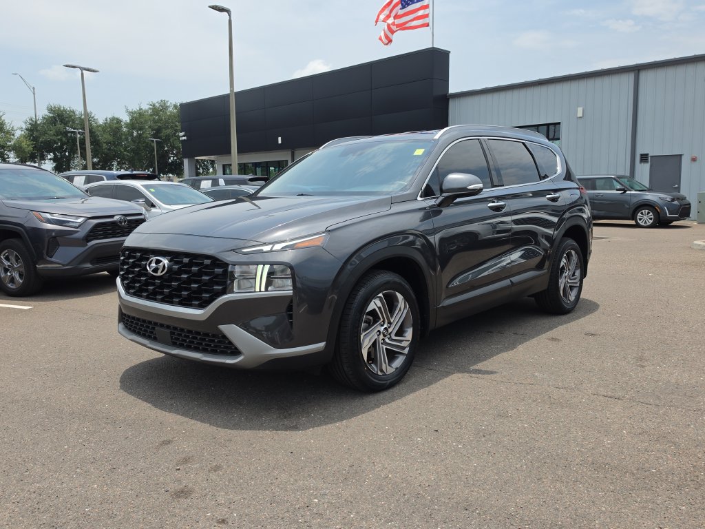 Used 2023 Hyundai Santa Fe SEL FWD image 4