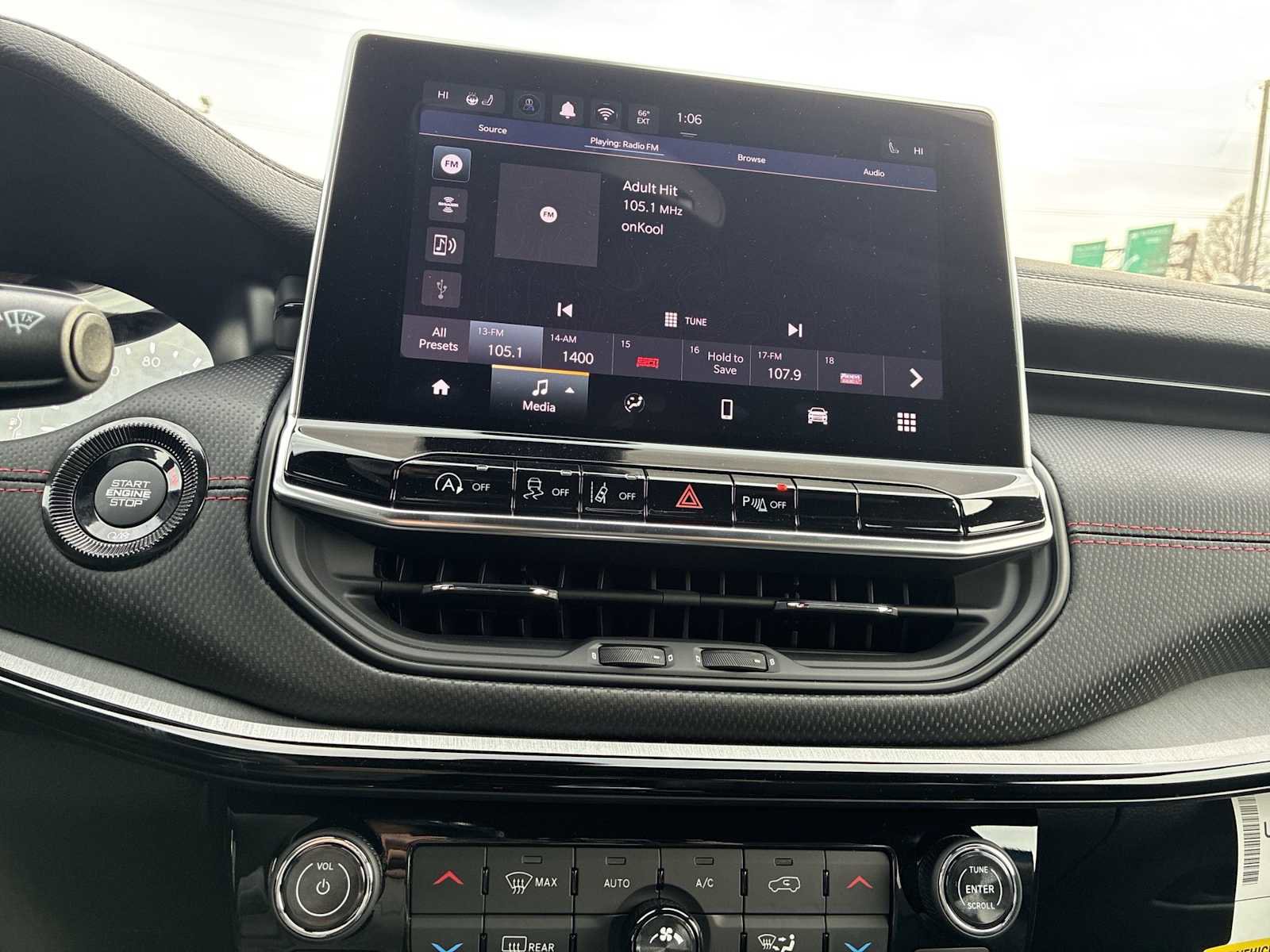 New 2026 Jeep Compass Trailhawk image 12