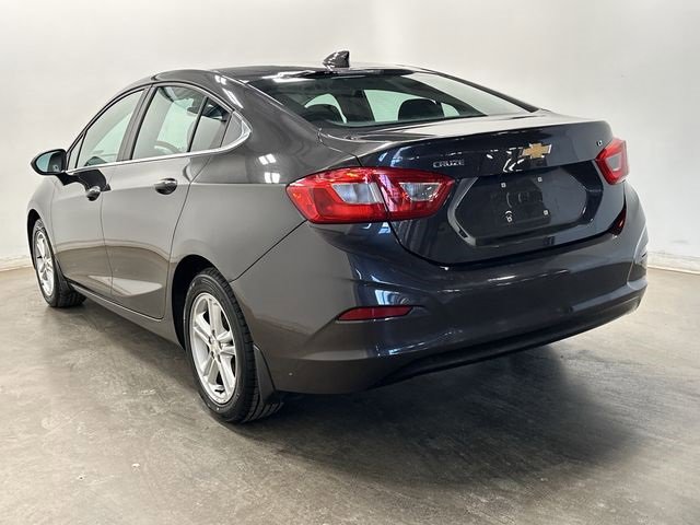 Used 2017 Chevrolet Cruze LT image 30