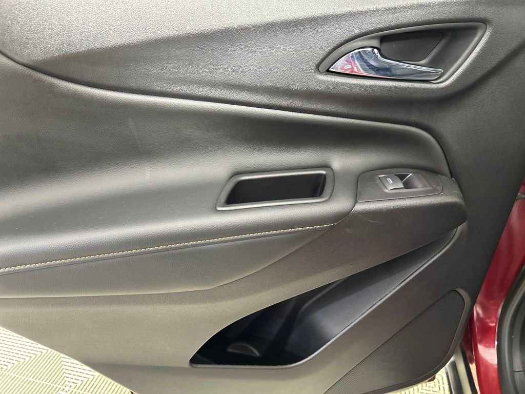 Used 2020 Chevrolet Equinox Premier image 16