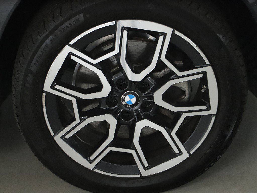 Used 2026 BMW X1 xDrive28i w/ Technology Package AWD/4WD image 12