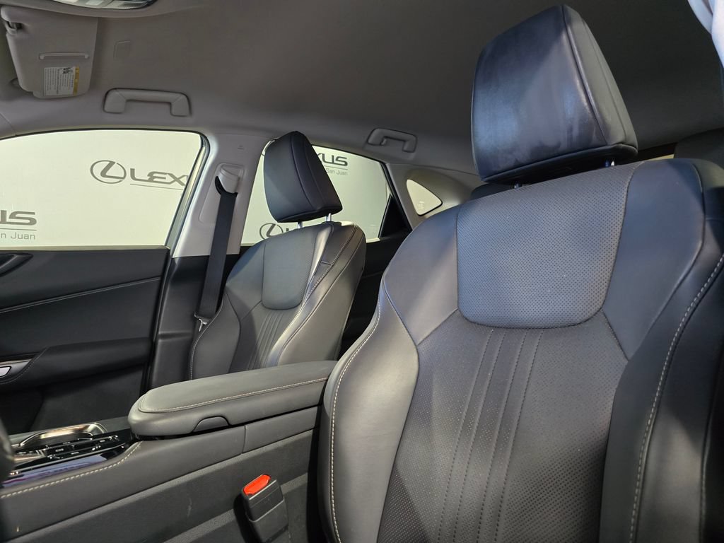 Used 2025 Lexus NX 250 FWD image 15