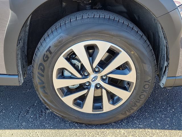 Certified 2025 Subaru Outback Premium w/ Popular Package #1A AWD/4WD image 7