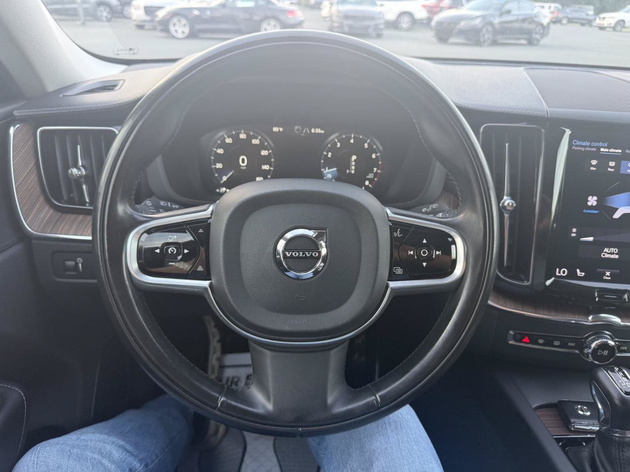 Used 2018 Volvo XC60 T5 Inscription w/ Luxury Seat Package AWD/4WD image 18