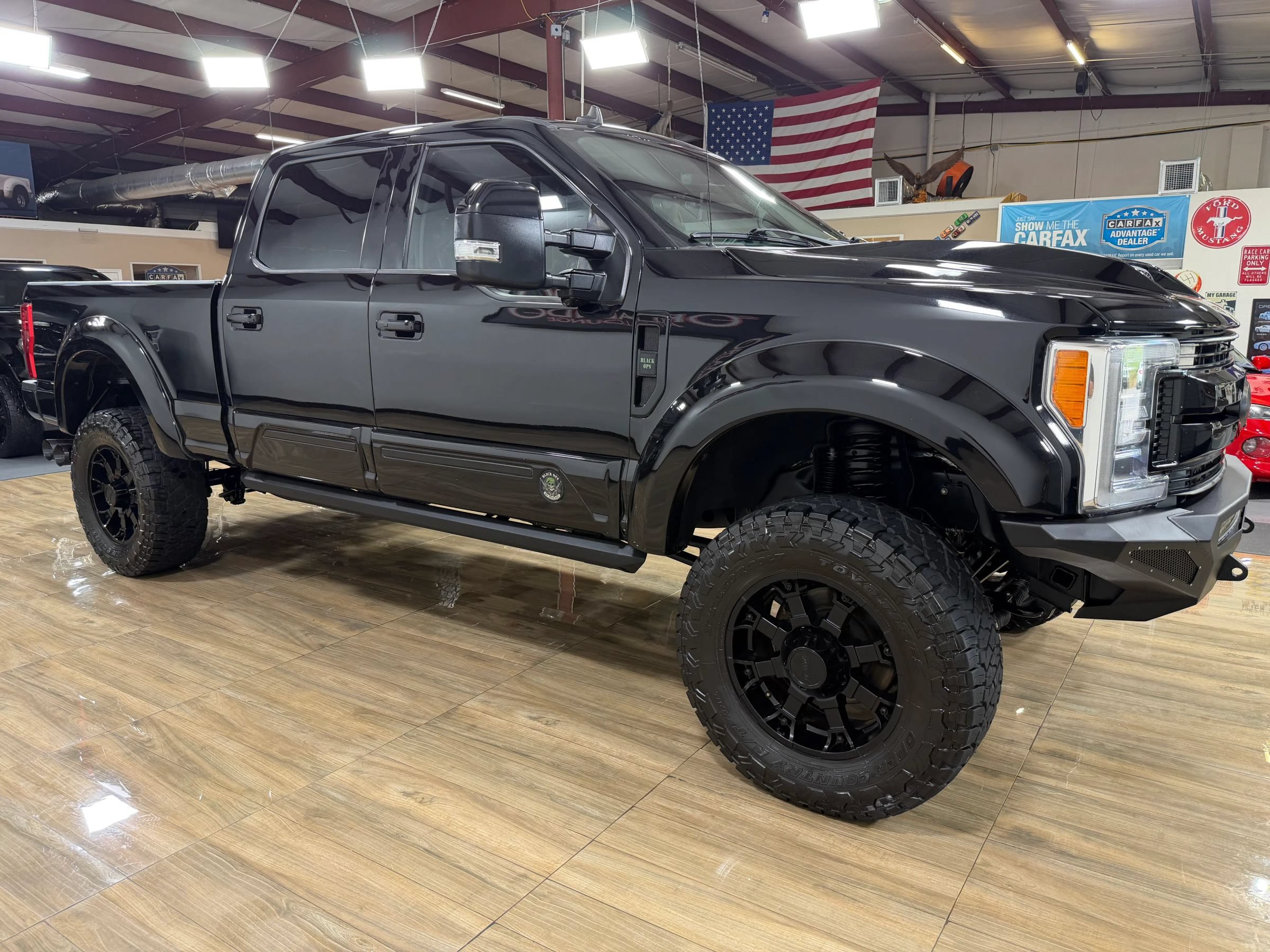 Used 2019 Ford F250 Lariat w/ Lariat Ultimate Package AWD/4WD image 3