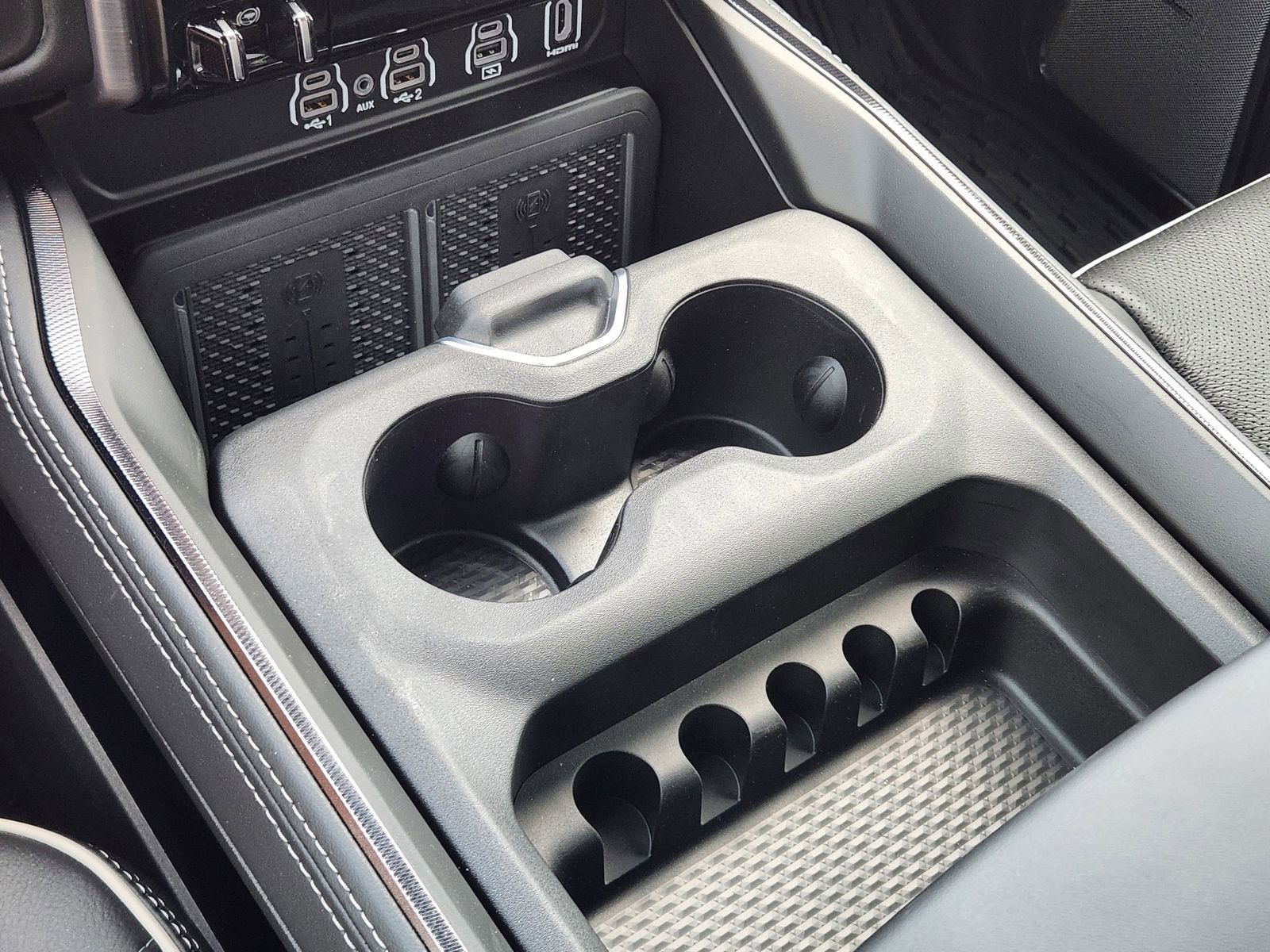 New 2025 RAM 2500 Rebel w/ Rebel Level 2 Equipment Group image 18