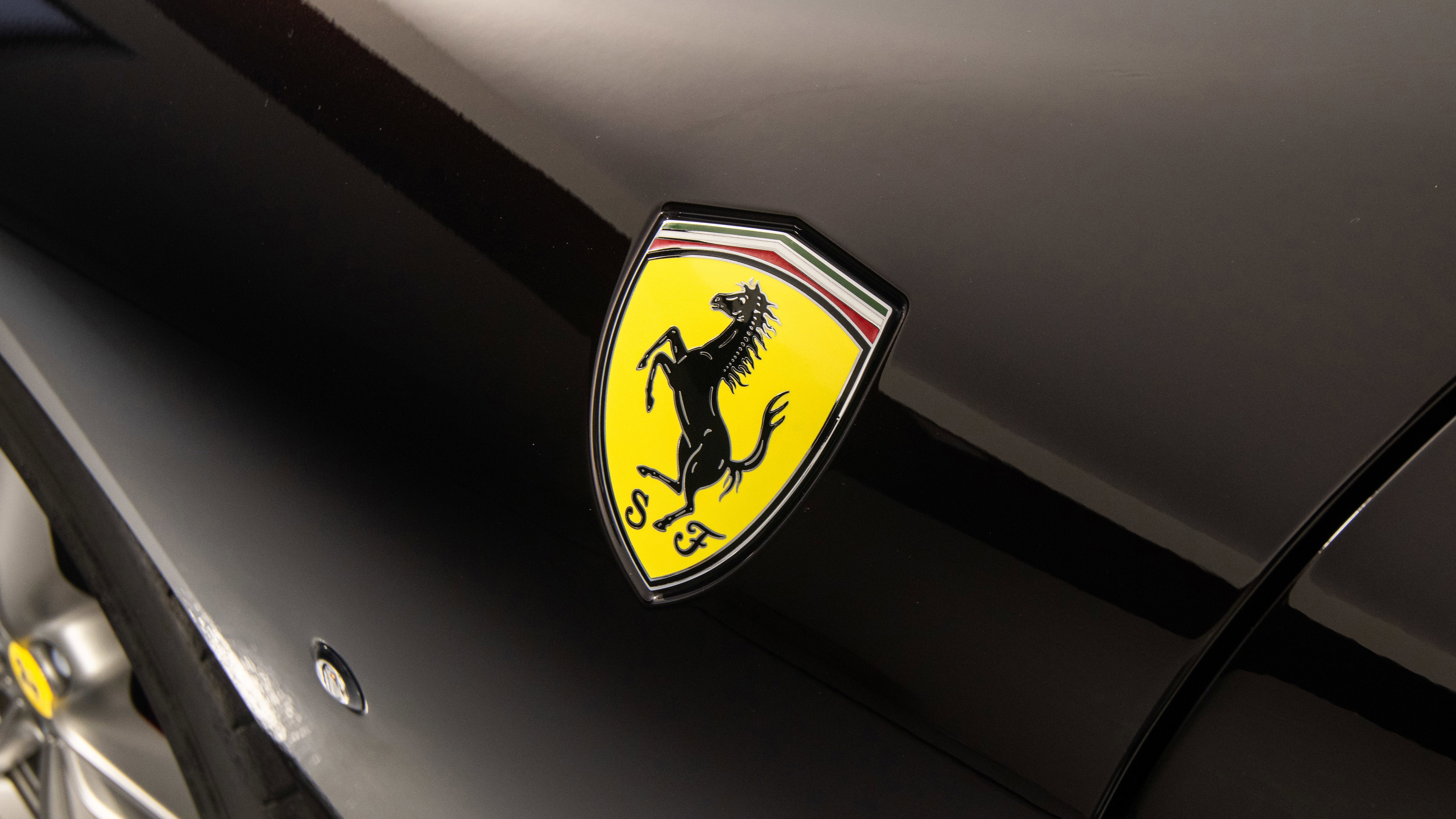 Certified 2024 Ferrari Roma Spider RWD image 31