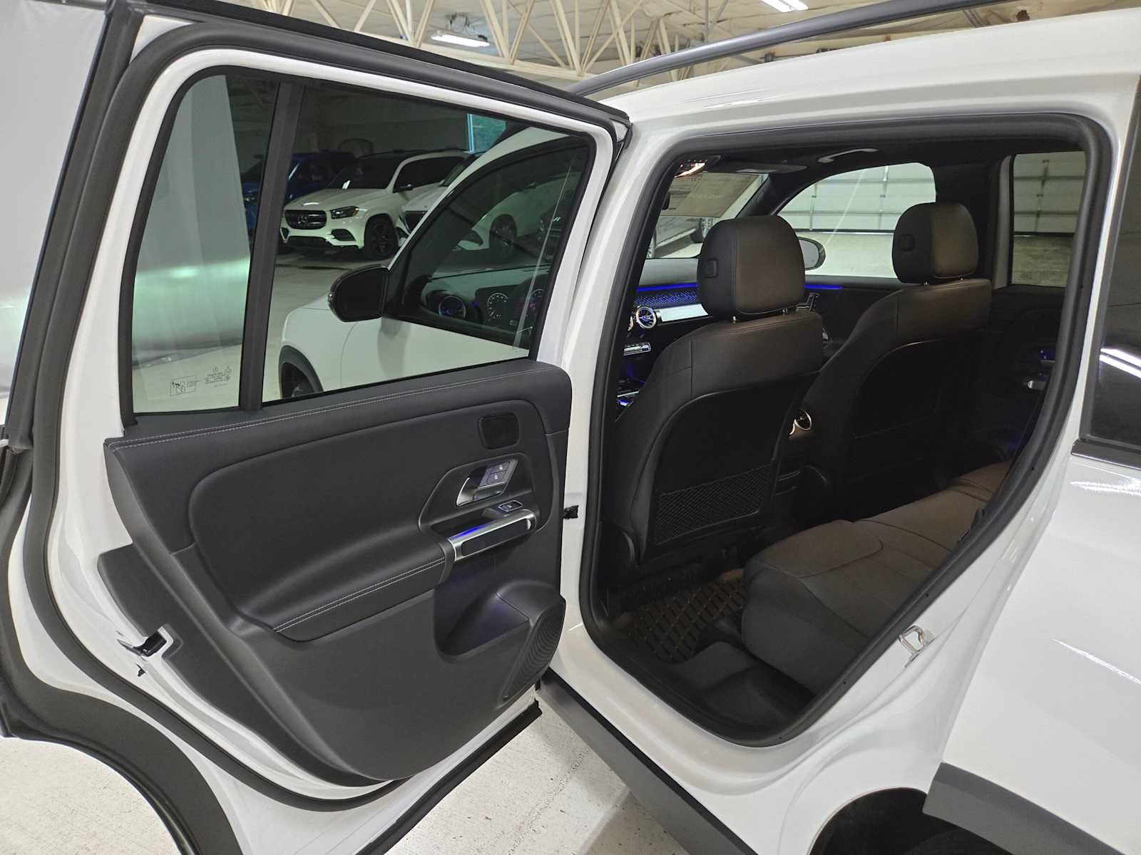 New 2026 Mercedes-Benz GLB 250 4MATIC image 15