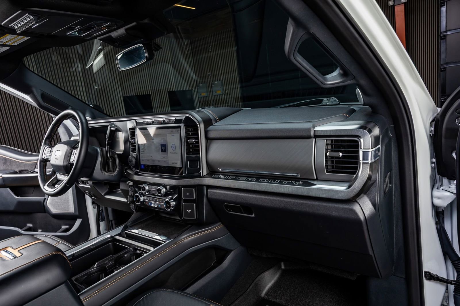 Used 2024 Ford F350 Platinum image 17