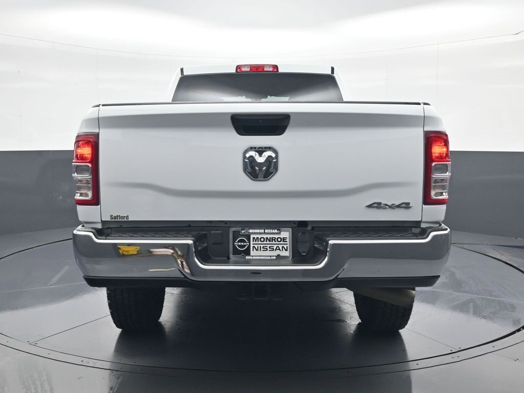 Used 2024 RAM 3500 Tradesman w/ Chrome Appearance Group image 6